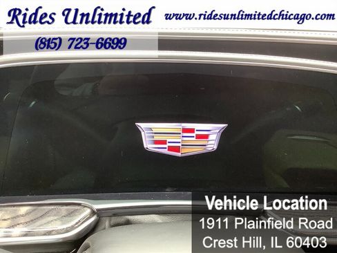 Used 2021 Cadillac Escalade Premium Luxury w/ Performance Package AWD/4WD image 19