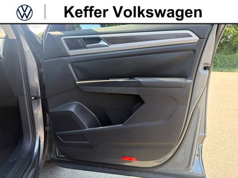 Used 2019 Volkswagen Atlas SE w/ Towing Package FWD image 33