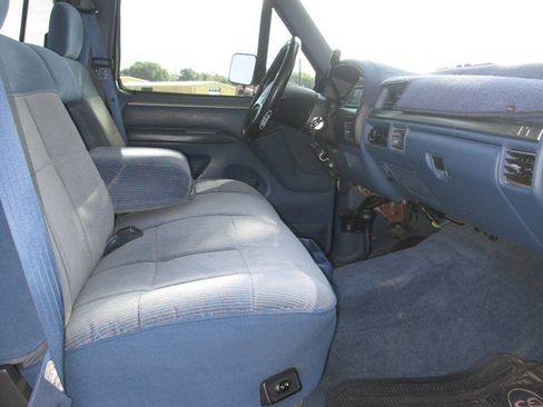 Used 1995 Ford F250 4x4 Regular Cab image 31