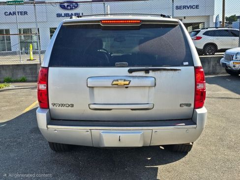 Used 2011 Chevrolet Tahoe LTZ AWD/4WD image 6