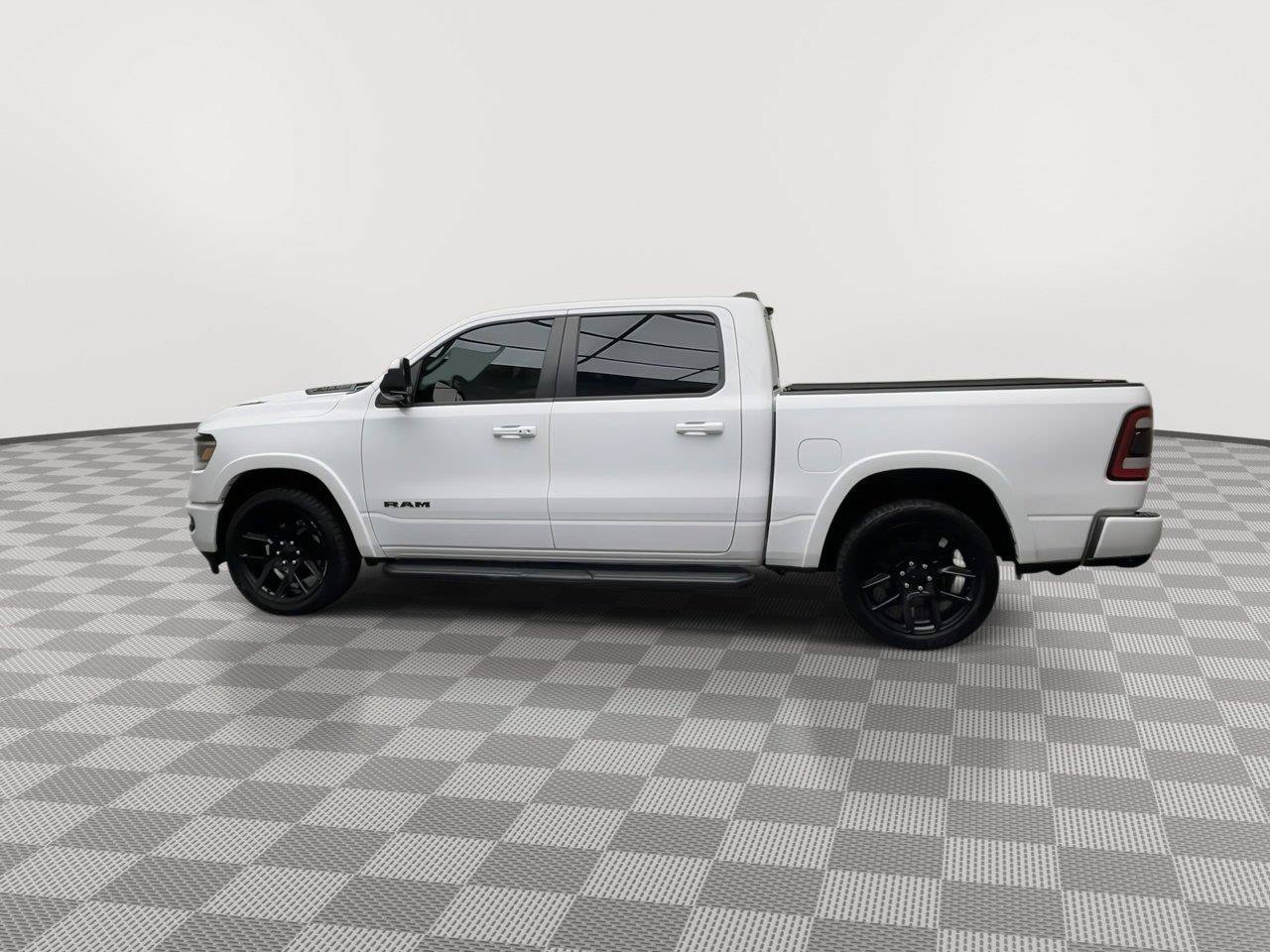 Used 2021 RAM 1500 Laramie AWD/4WD image 43
