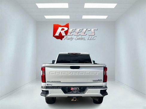 Used 2021 Chevrolet Silverado 2500 High Country w/ Z71 Off-Road Package image 9