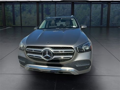 Used 2021 Mercedes-Benz GLE 350 4MATIC image 3