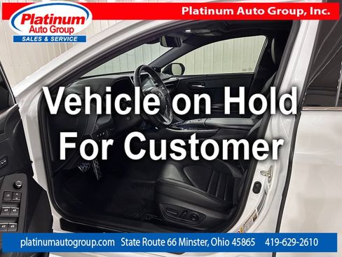 Used 2019 Toyota Avalon Touring FWD image 12