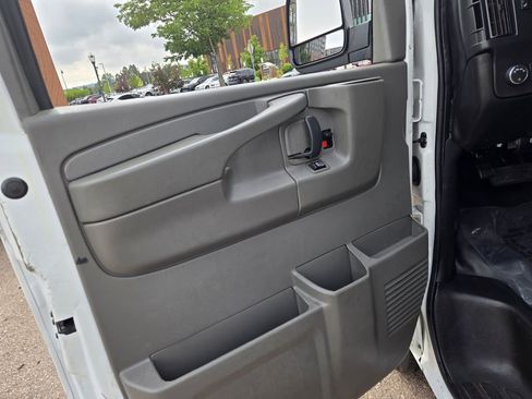 Used 2021 Chevrolet Express 2500 w/ Driver Convenience Package image 14