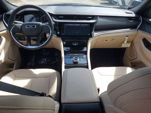 New 2026 Jeep Grand Cherokee L Limited RWD image 19