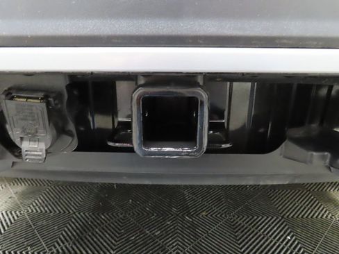 Used 2024 Chevrolet Traverse Z71 w/ LPO, Floor Liner Package AWD/4WD image 50