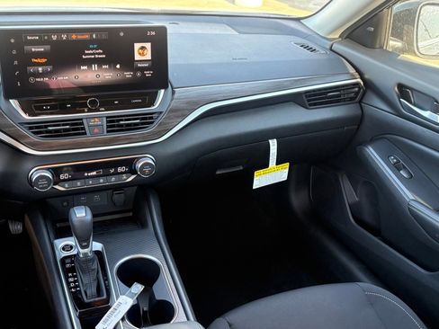 New 2025 Nissan Altima 2.5 SV w/ SV Special Edition Package image 12