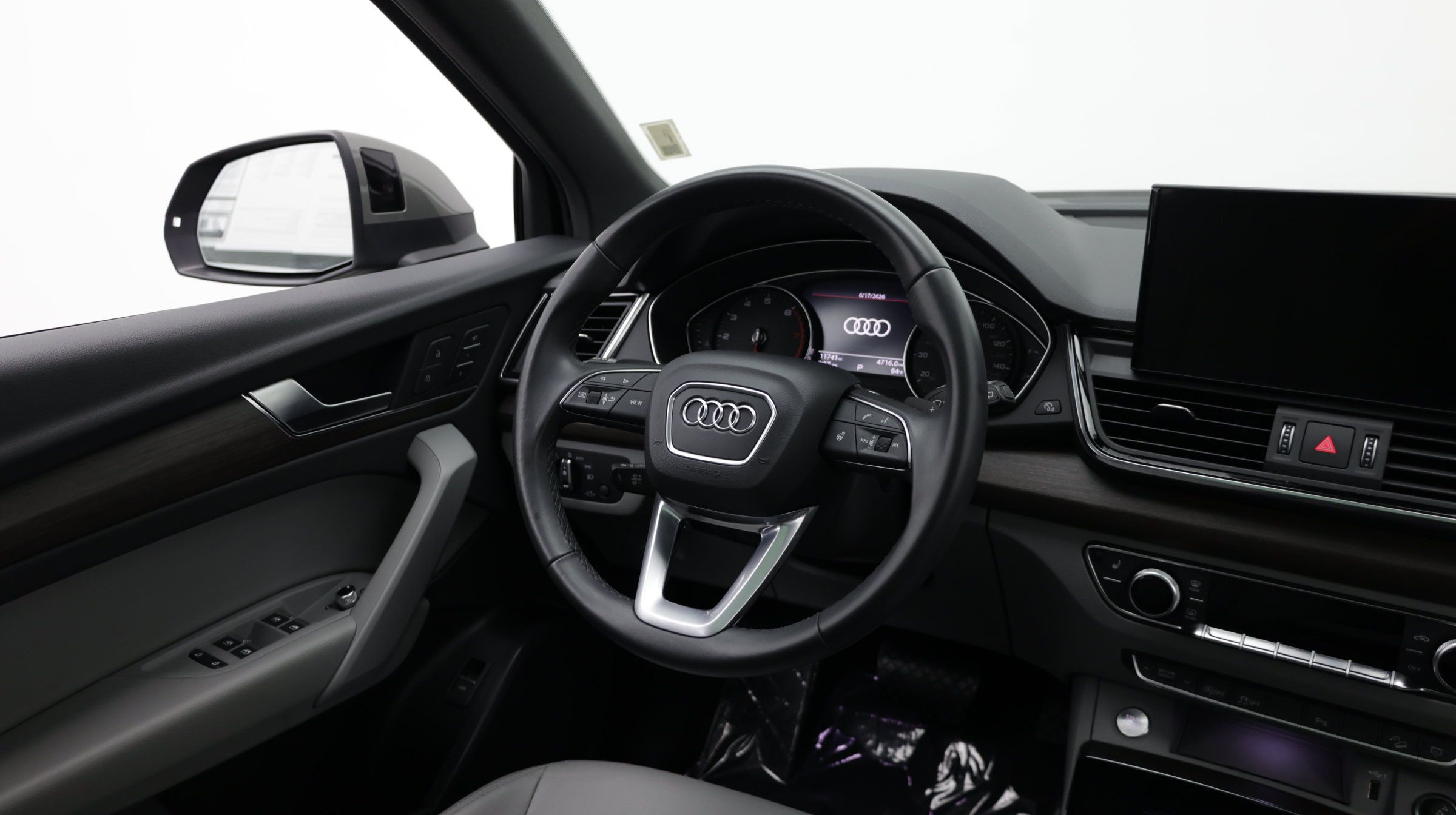 Used 2023 Audi Q5 2.0T Premium w/ Convenience Package AWD/4WD image 34