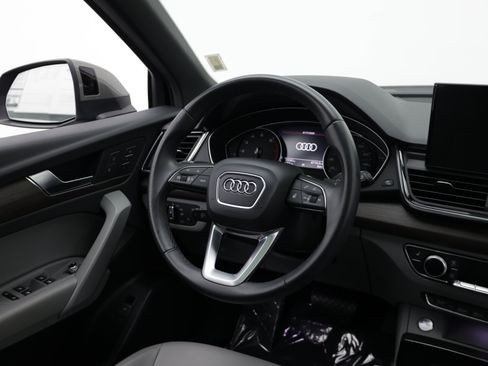 Used 2023 Audi Q5 2.0T Premium w/ Convenience Package AWD/4WD image 34