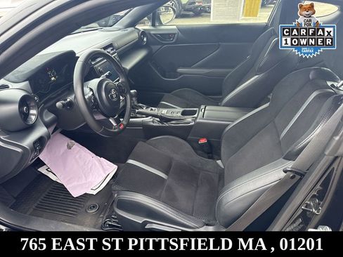 Used 2023 Toyota GR86 Premium w/ ALL Weather Mat Package (TMS) image 12