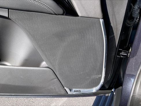 Used 2025 Cadillac Escalade Sport w/ Touring Package image 36