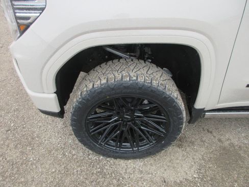 New 2026 GMC Sierra 1500 Denali Ultimate AWD/4WD image 13