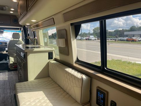 Used 2021 Mercedes-Benz Sprinter 3500 image 21