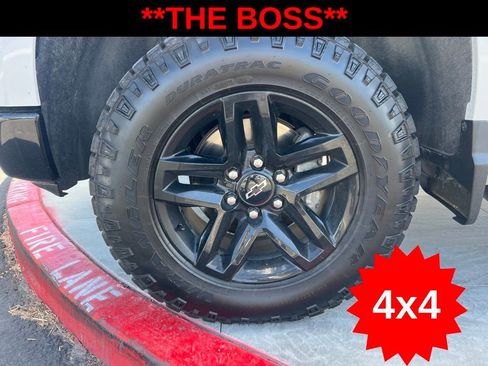 Used 2023 Chevrolet Silverado 1500 LT Trail Boss w/ LT Trail Boss Premium Package image 22