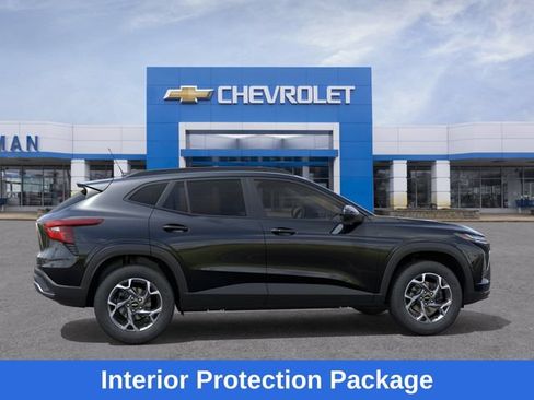 New 2026 Chevrolet Trax LT w/ Driver Confidence Package FWD image 6