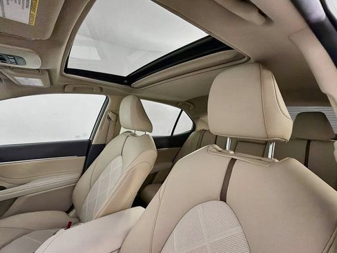 Used 2018 Toyota Camry XLE w/ Audio Package FWD image 18