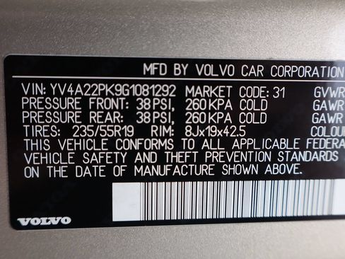 Used 2016 Volvo XC90 T6 Momentum w/ Momentum Plus Package AWD/4WD image 49