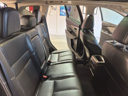 Used 2018 Nissan Murano SL w/ Moonroof Package AWD/4WD image 26