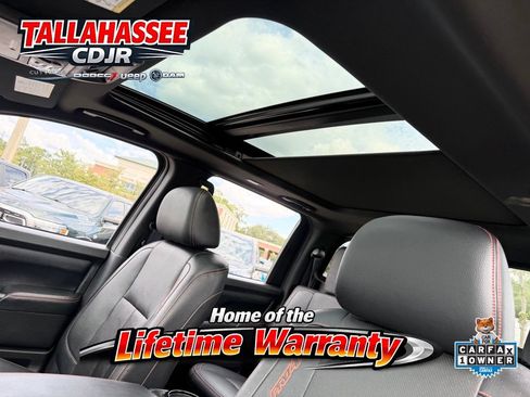 Used 2023 Nissan Titan PRO-4X w/ Pro-4x Convenience Package AWD/4WD image 28