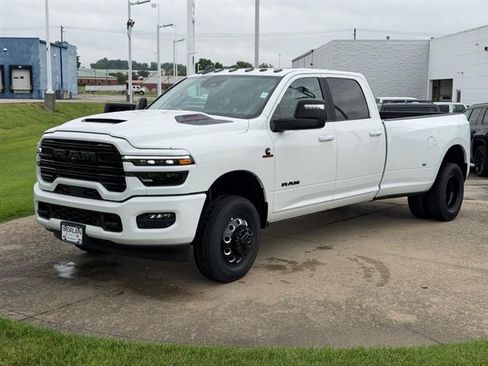 New 2026 RAM 3500 Laramie AWD/4WD image 1