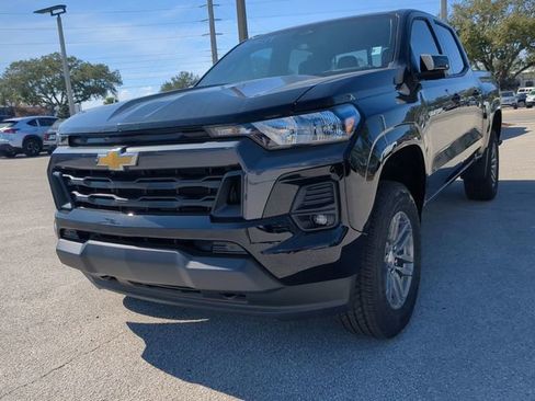 Certified 2024 Chevrolet Colorado LT w/ LT Convenience Package II image 8