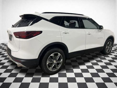 Certified 2025 Chevrolet Blazer LT w/ Convenience Package image 9