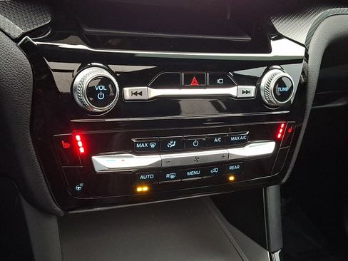 Certified 2023 Ford Explorer ST-Line w/ Class IV Trailer Tow Package image 16