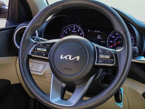 Certified 2023 Kia Forte LXS w/ LXS Technology Package FWD image 10