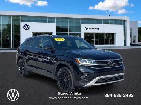 Certified 2022 Volkswagen Atlas Cross Sport SE FWD image 1