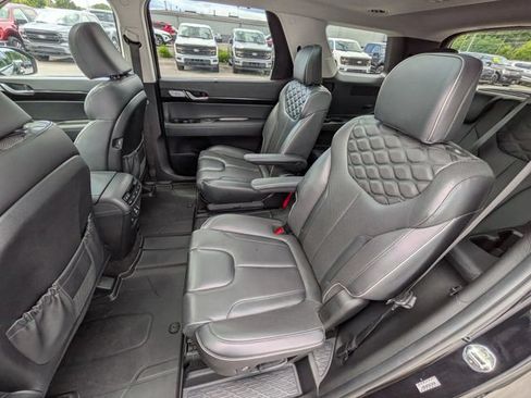 Used 2022 Hyundai Palisade Limited AWD/4WD image 18