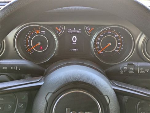 Used 2018 Jeep Wrangler Unlimited Sport image 16