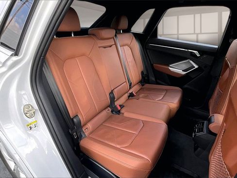 Used 2022 Audi Q3 2.0T Premium Plus w/ Premium Plus Package image 27