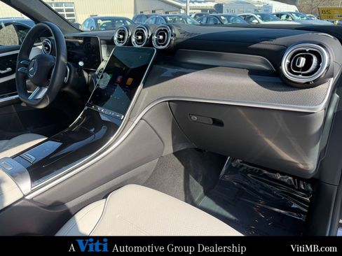 Certified 2025 Mercedes-Benz GLC 300 4MATIC image 30