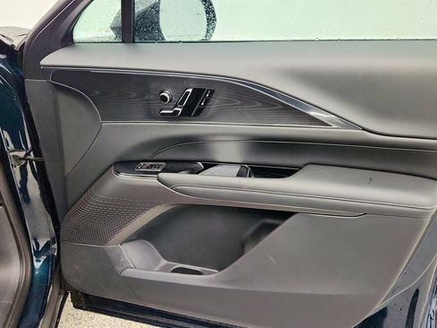 Used 2024 Cadillac Lyriq Luxury image 22