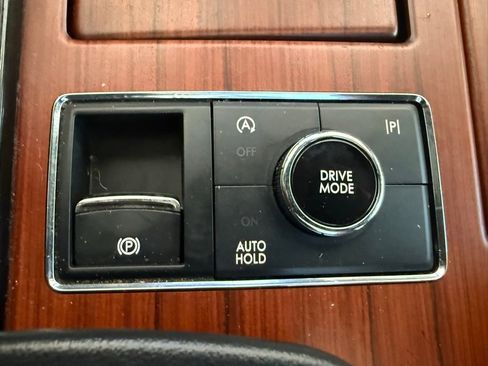 Used 2023 Lincoln Navigator Reserve AWD/4WD image 35