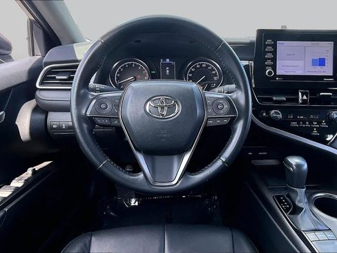 Used 2023 Toyota Camry SE w/ Convenience Package FWD image 5