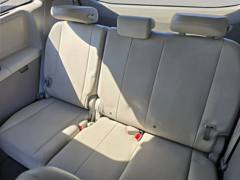 Used 2012 Toyota Sienna XLE FWD image 28