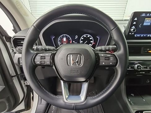 Used 2025 Honda Pilot EX-L image 25