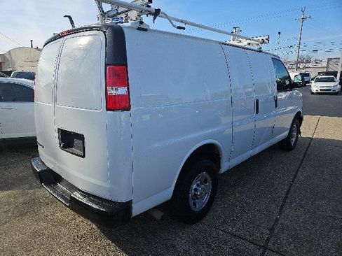 Used 2021 Chevrolet Express 2500 w/ Driver Convenience Package image 2