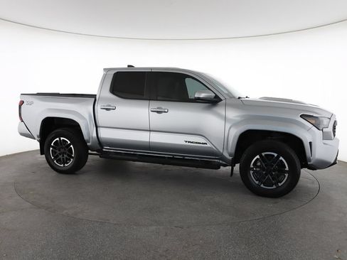 Used 2024 Toyota Tacoma TRD Sport RWD image 15