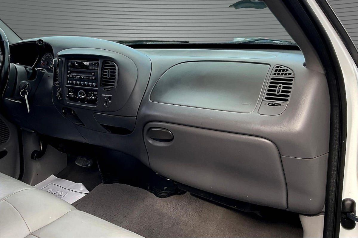 Used 2001 Ford F150 XL AWD/4WD image 23
