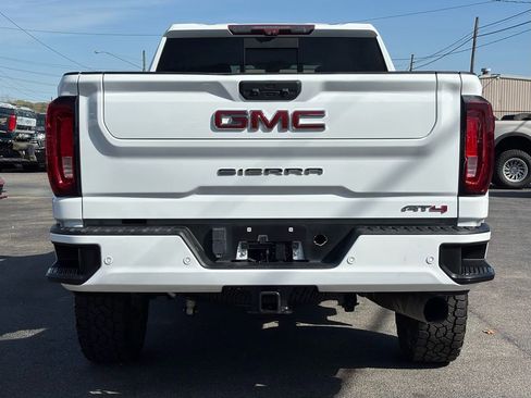 Used 2022 GMC Sierra 2500 AT4 w/ AT4 Premium Plus Package image 7