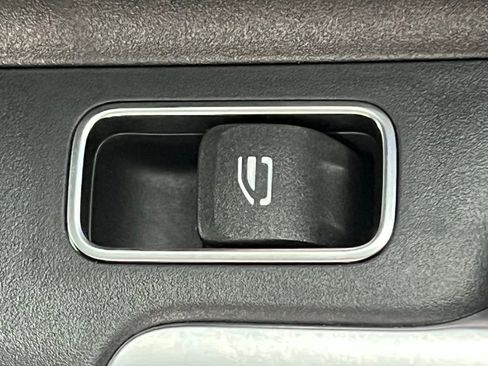 Certified 2024 Mercedes-Benz GLB 250 GLB 250 image 32