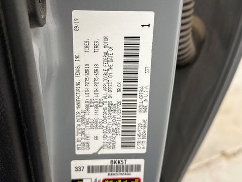 Used 2020 Toyota Tundra SR5 image 22