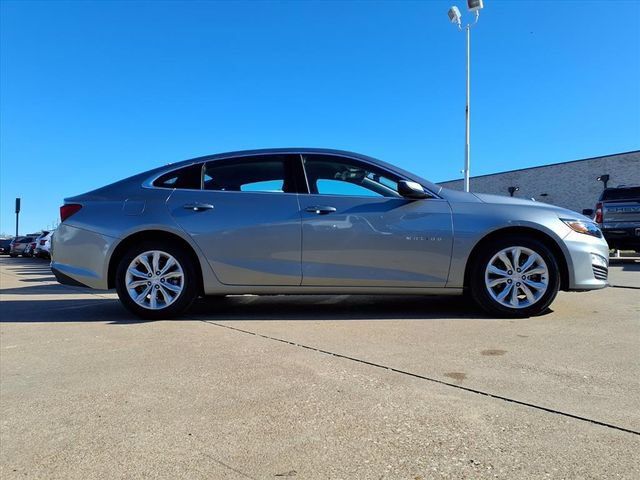 Used 2025 Chevrolet Malibu LT FWD image 4