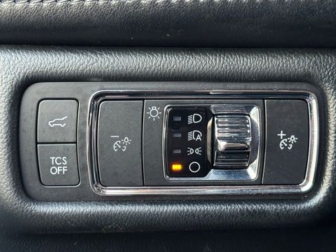 Used 2022 Lincoln Nautilus Reserve w/ Equipment Group 201A image 17