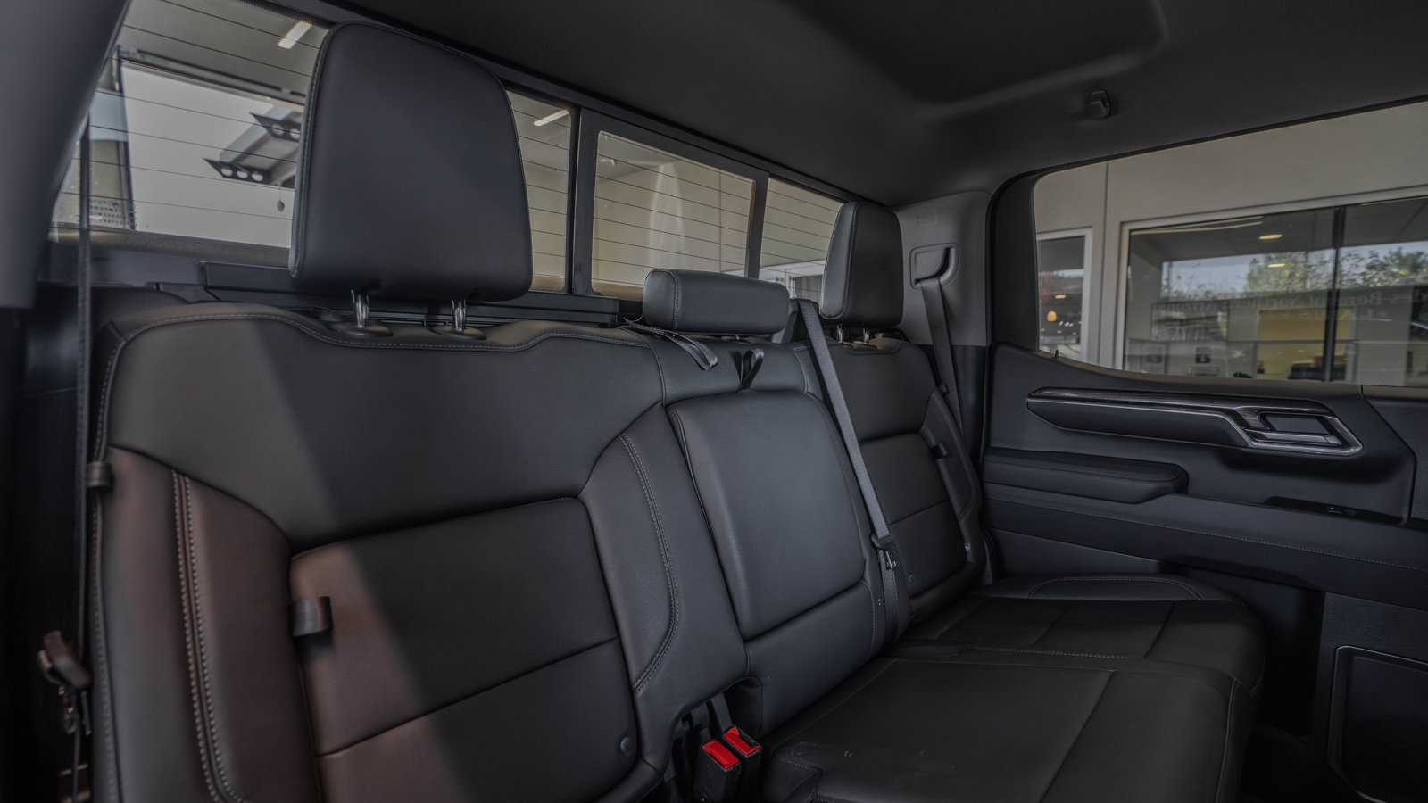 Used 2026 Chevrolet Silverado 1500 LT Trail Boss w/ LT Trail Boss Premium Package AWD/4WD image 29