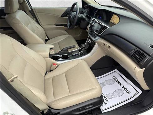 Used 2015 Honda Accord Touring image 20