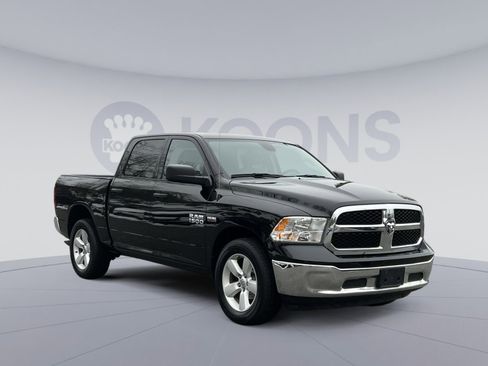 Used 2023 RAM 1500 Classic SLT image 8
